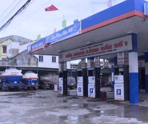 Bắt quả tang đường dây sản xuất hơn 2 triệu lít xăng giả ở Nghệ An