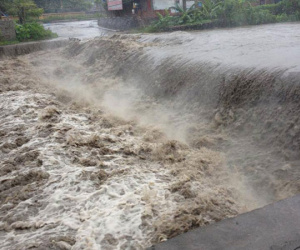 Hà Nội: Trên đường đi học về học sinh lớp 7 tử vong vì ngã xuống đập tràn