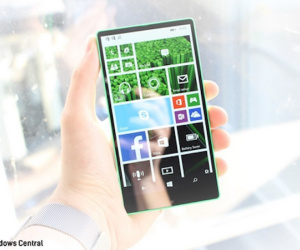 Microsoft suýt ra smartphone Lumia không viền năm 2014