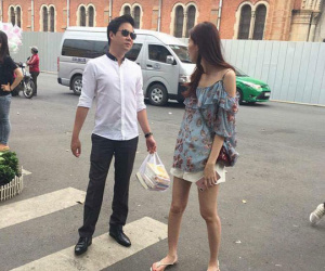 Sau đám cưới bạc tỉ, thay vì đi trăng mật, vợ chồng Đặng Thu Thảo "diện" dép lào đi mua sách