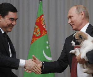 Tổng thống Putin được tặng chó nhân dịp sinh nhật