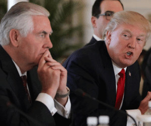 Tổng thống Trump muốn đọ IQ với Ngoại trưởng Tillerson