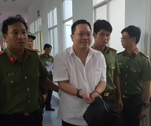 Cán bộ ngân hàng tiếp tay cho GĐ thuỷ sản "phù phép" hàng trăm tỉ