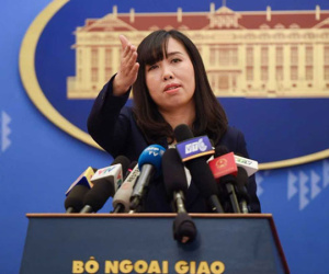 Việt Nam lên tiếng sau khi tàu chiến Mỹ di chuyển gần Hoàng Sa