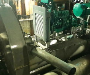Máy bơm khủng 3 lần nổ máy, đường Nguyễn Hữu Cảnh không ngập
