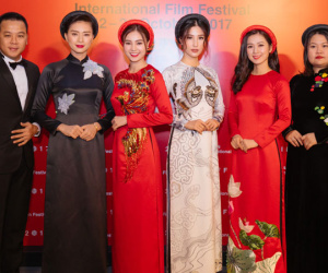 Ngô Thanh Vân cùng dàn mỹ nhân "Cô Ba Sài Gòn" khoe sắc ở Hàn Quốc