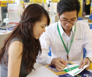 Vay tiền chi tiêu không cần thế chấp: Lãi suất tăng cao tới mức nào?