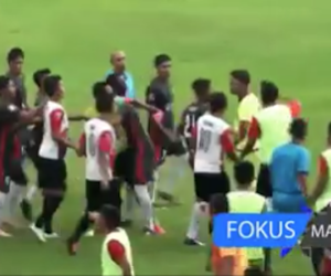 Video: Cầu thủ Indonesia hỗn chiến kinh hoàng, V-League cũng phải chào thua
