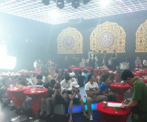 Hàng chục khách dương tính với ma túy tại bar Diamond Luxury