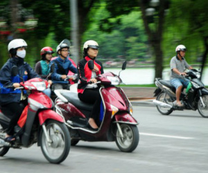 Miền núi rét, Hà Nội phải mặc áo khoác mỏng