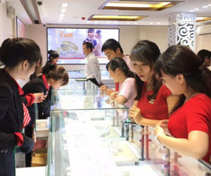 Giá vàng hôm nay 16/10: Tăng giá chưa ngừng nghỉ