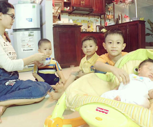 Mẹ trẻ sinh năm 1993 và bí quyết nuôi 4 con nhàn tênh khiến ai cũng ngưỡng mộ