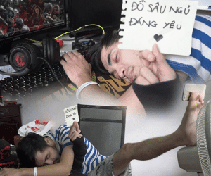 Bậc thầy sống ảo là đây: Chàng trai tự sướng với "người yêu không khí" mọi lúc mọi nơi