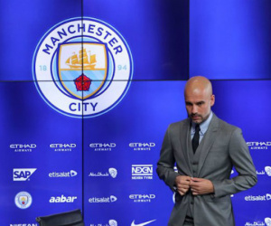 Man City hạ Napoli: 39 bàn khủng nhất châu Âu, Pep vẫn khiêm tốn
