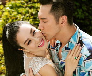 Mỹ nhân gốc Việt - Chung Lệ Đề mang thai với chồng thứ 3 kém 12 tuổi