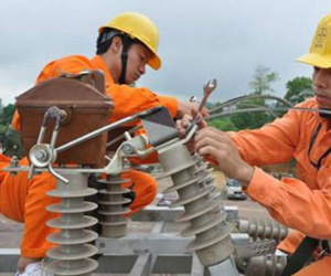 Nguy cơ giá điện tăng khi dừng thị trường phát điện cạnh tranh