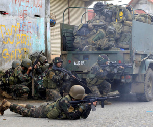Philippines bắt góa phụ tuyển người nước ngoài cho phiến quân trung thành IS