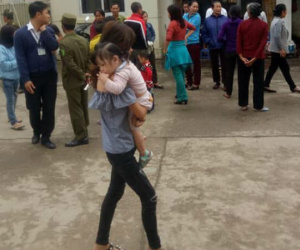 Sự thật vụ bảo vệ bệnh viện đánh người nhà bệnh nhân chảy máu đầu vì xin vào thăm bố