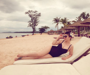 Vẻ nóng bỏng của diễn viên "đanh đá nhất màn ảnh" Kim Oanh