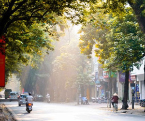 Dự báo thời tiết 21/10: Khí lạnh suy yếu, 2 miền rải nắng
