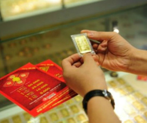 Giá vàng hôm nay 21/10: Ngóng tin nước Mỹ, vàng tiếp tục giảm