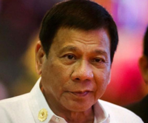 Tổng thống Philippines nói sẵn sàng tự bắn tội phạm