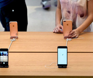 iPhone X có thể khiến doanh số iPhone 8 sụt giảm