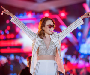 Mỹ Tâm được khán giả Hà Nội ủng hộ khi thể hiện hit 16 năm trước