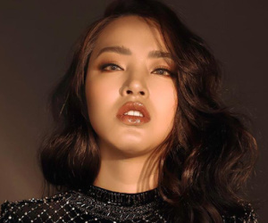 Vừa khẳng định không phẫu thuật thẩm mỹ, Hải Băng đã lộ ngay chi tiết bất thường trên gương mặt