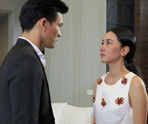 Lần thứ hai bên nhau sau một tháng làm vợ, tôi bị chồng hất văng ra khỏi giường, câu nói của anh làm tôi vừa nhục nhã vừa ức nghẹn họng