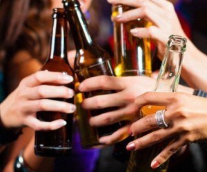 Tạm giữ thanh niên đá chết bạn nhậu vì bị thách thức 'bẻ cổ' đối phương