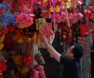 Hàng Mã rực rỡ sắc màu, đồ chơi 'made in Việt Nam' lên ngôi Trung thu 2019