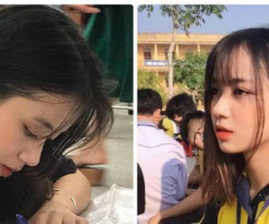 Bị chụp lén khi đang làm thủ tục nhập học, gái xinh đầu bù tóc rối vẫn cuốn hút bất chấp camera thường