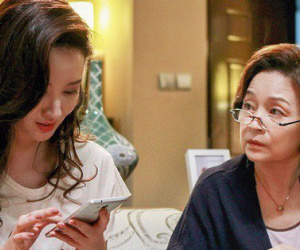Mắng con dâu dại, biết chồng đưa bồ vào nhà nghỉ mà không đánh ghen, nhưng nửa tiếng sau tận mắt thấy cảnh này của con trai mẹ chồng mới nể phục con dâu