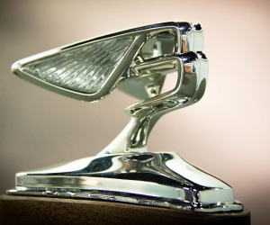 Bentley Flying Spur thế hệ mới sẽ dùng logo 'chữ B bay'