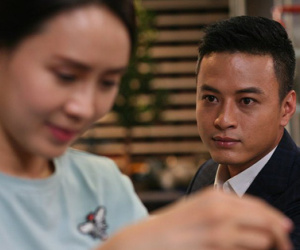 Hoa hồng trên ngực trái: Hồng Đăng nhìn Hồng Diễm đắm đuối khiến fan 'phát cuồng'