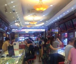 Giá vàng hôm nay ngày 7/9: Vàng ‘tuột dốc’ chỉ là bước nghỉ tạm thời?
