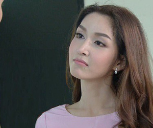 Em chồng bằng tuổi nên tỏ vẻ coi thường chị dâu, tôi im lặng nhẫn nhịn rồi "phản đòn" khiến cô ta bẽ mặt