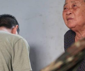 Tuổi xế chiều của gia đình 4 người tàn tật và nỗi đau: 'Muốn chết lắm nhưng không được'