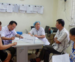 Lời xin lỗi muộn màng của Công ty Rạng Đông