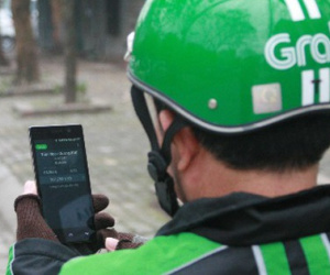 Tài xế GrabBike kiến nghị doanh thu trên 150 triệu đồng mới nộp thuế