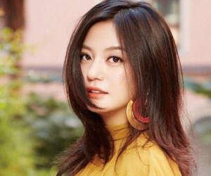 Giữa ồn ào ly hôn, Triệu Vy lại mang thai con thứ 2 cho chồng đại gia?