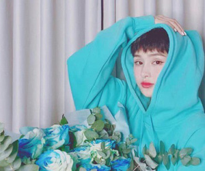 Nghi án tình ái với Bùi Anh Tuấn chưa hết, Hiền Hồ đã bị đồn hẹn hò với chồng cũ của một người đẹp đình đám