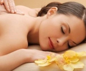 Đột quỵ sau khi mát-xa cổ vai gáy: Bác sĩ chỉ ra 4 đối tượng cần tránh thư giãn theo cách này kẻo mất mạng trong tích tắc