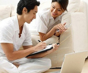 Vì sao đàn ông có suy nghĩ yêu chiều vợ là nhu nhược?