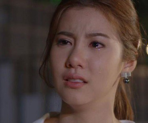 Mẹ ra mắt người yêu mới, vừa nhìn mặt người đàn ông ấy tôi choáng váng ngã quỵ còn chồng tôi tức giận bỏ đi ngay lập tức