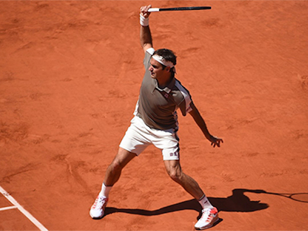 Federer tốc thắng, vào tứ kết Roland Garros 2019