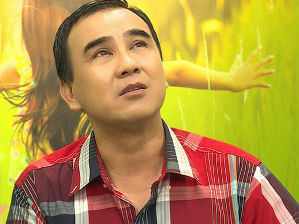 Đám cưới kỳ lạ của Quyền Linh: Người lạ vào nhà ăn, Tấn Beo, Phước Sang không chỗ ngồi phải ăn bánh mì chống đói
