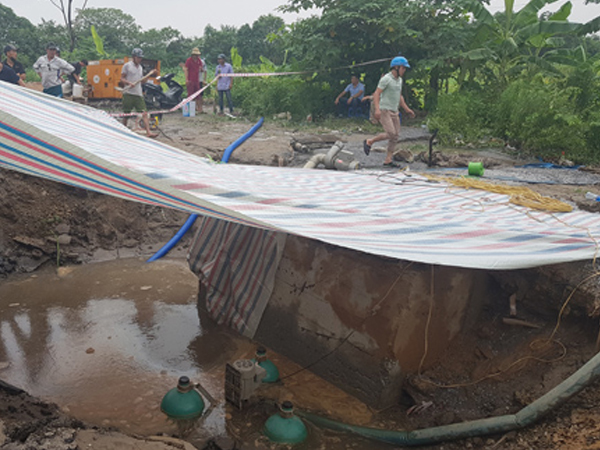 Vỡ đường nước sạch cấp cho 3 quận nội thành Hà Nội