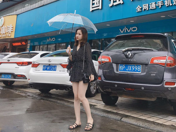 Gái xinh vi vu Trung Quốc chỉ với 1,5 triệu đồng, dân mạng tranh cãi cực gắt: Đi siêu thị chừng đó tiền còn không đủ huống gì đi du lịch?